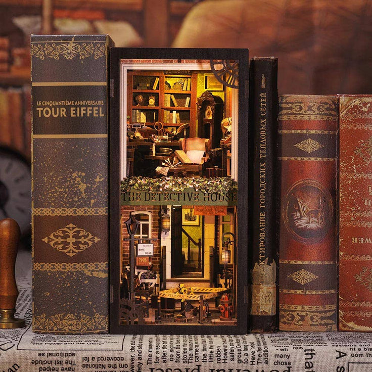 DIY Book Nook Kit - Rose Detective Agency