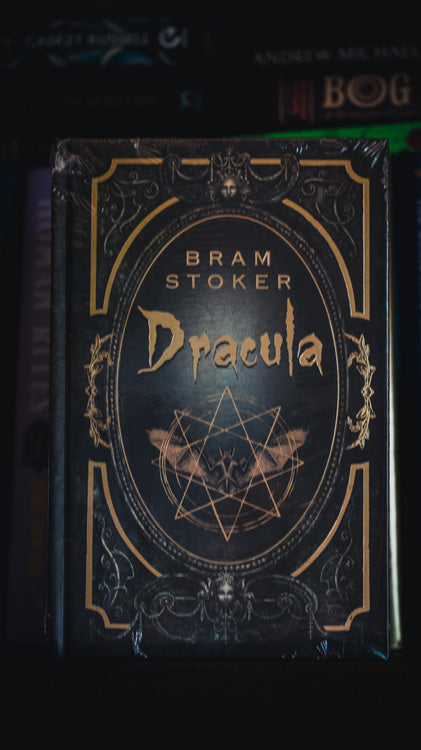Dracula (Deluxe Hardbound Edition)